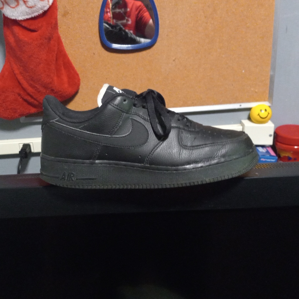 All black and black suade Afs 1z low top
